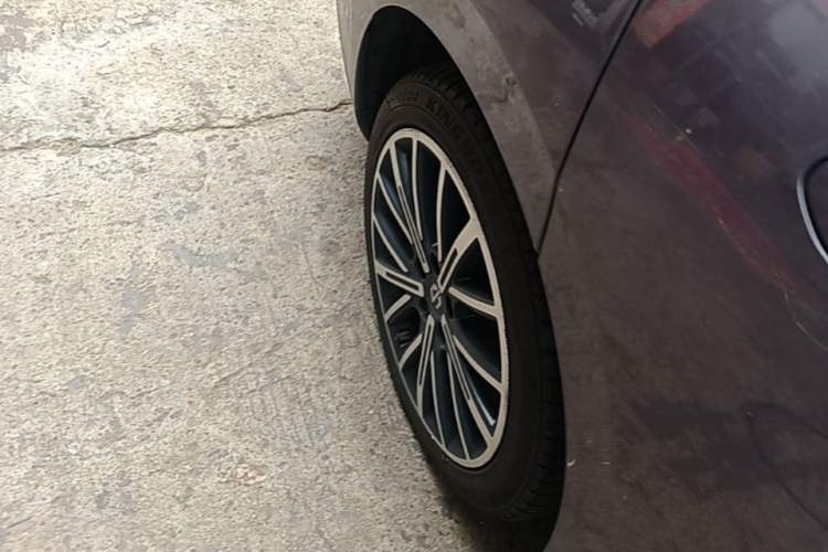 Used Leapmotor B01 2025 650 Enjoyment Edition Right Rear Wheel Hub