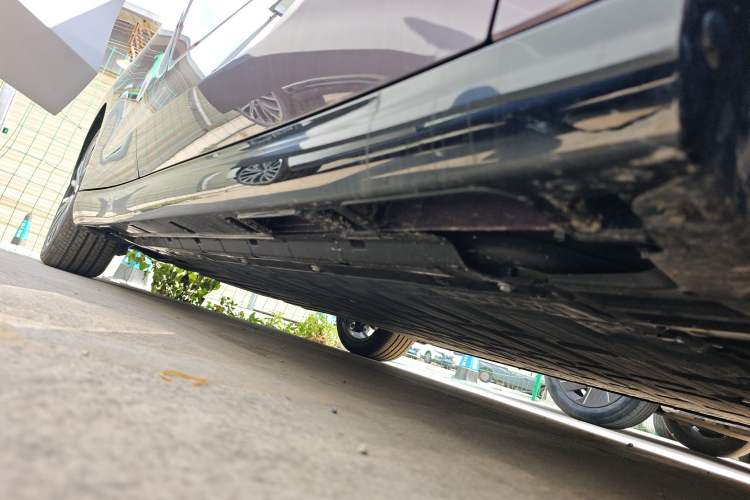Used Leapmotor B01 2025 550 LiDAR Edition Right Side Sill