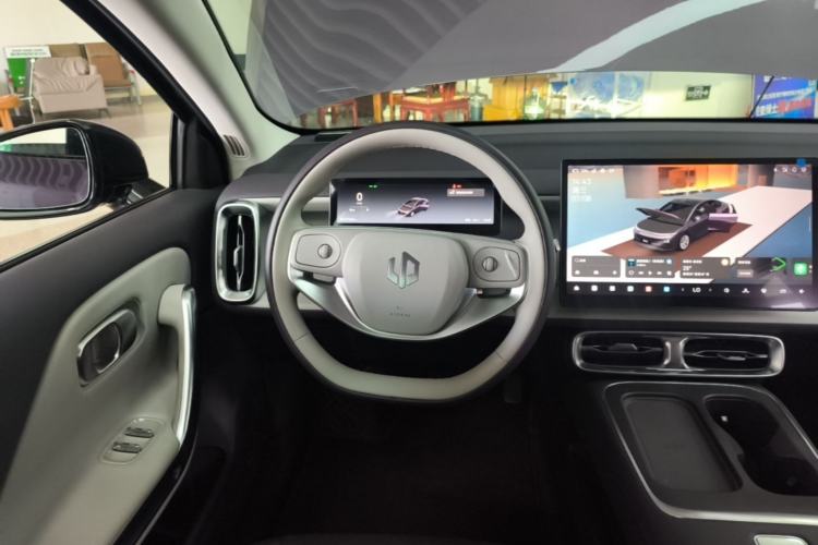 Used Leapmotor B01 2025 650 Enjoyment Edition Steering Wheel