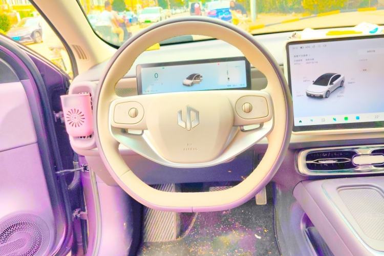 Used Leapmotor B01 2025 650 LiDAR Edition Steering Wheel