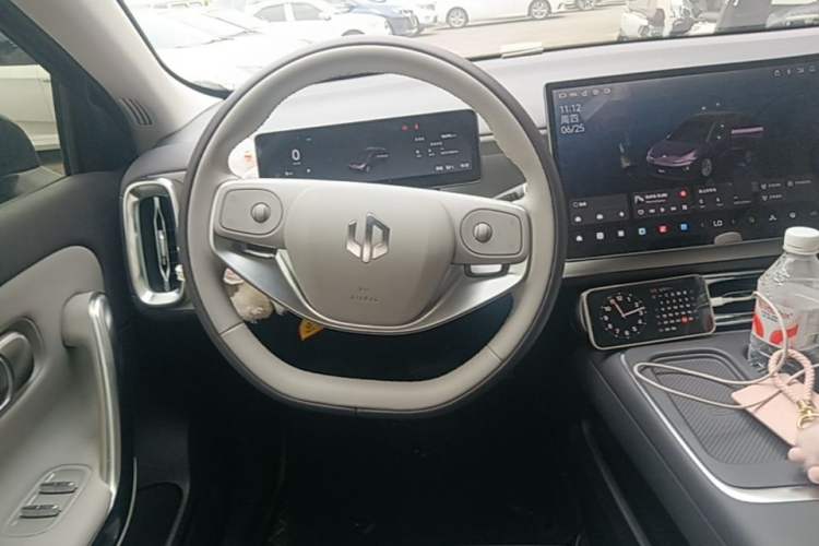 Used Leapmotor B01 2025 650 Enjoyment Edition Steering Wheel