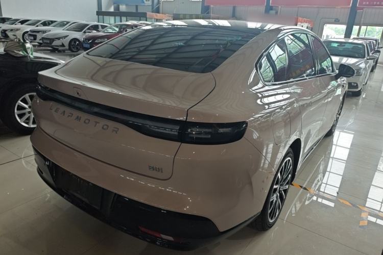 Used Leapmotor B01 2025 650 Enjoyment Edition Rear Right 45 Deg
