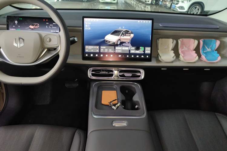Used Leapmotor B01 2025 650 LiDAR Edition Audio And AC Panel