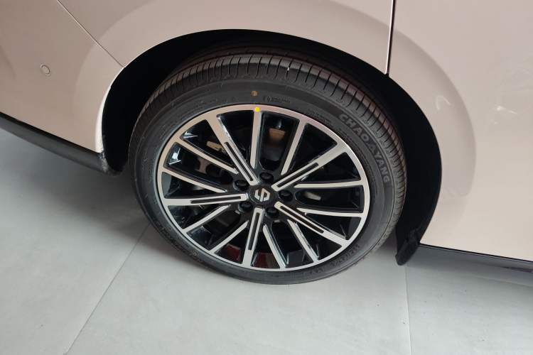 Used Leapmotor B01 2025 650 Enjoyment Edition Exterior 8