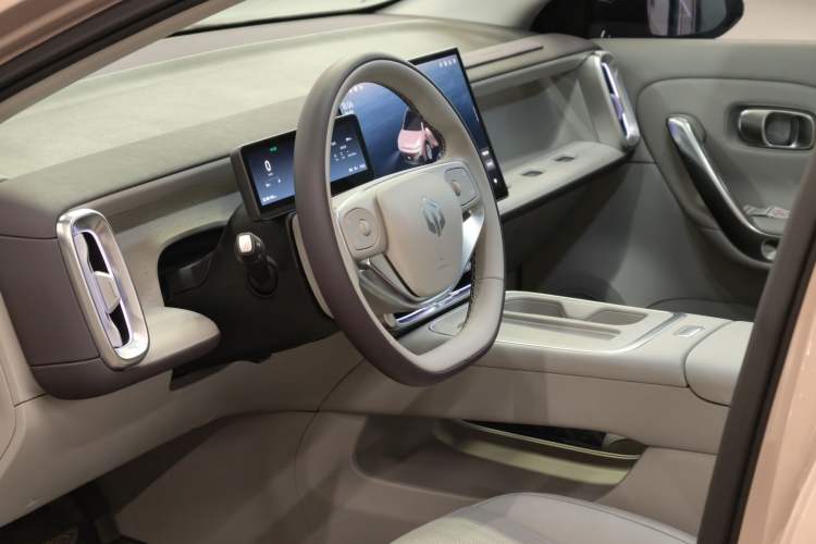 Used Leapmotor B01 2025 650 LiDAR Edition Interior 4