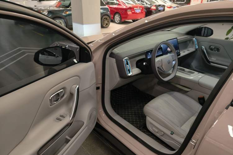 Used Leapmotor B01 2025 650 LiDAR Edition Interior 6