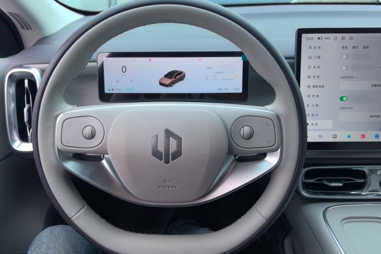 Used Leapmotor B01 2025 650 LiDAR Edition Steering Wheel