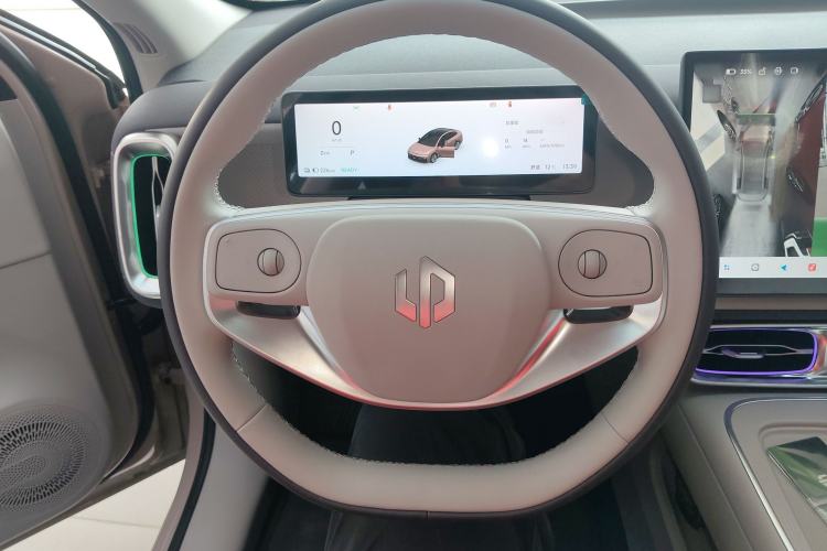 Used Leapmotor B01 2025 650 Enjoyment Edition Steering Wheel