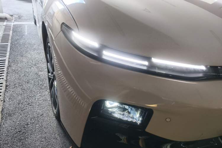Used Leapmotor B01 2025 550 LiDAR Edition Right Front Headlight