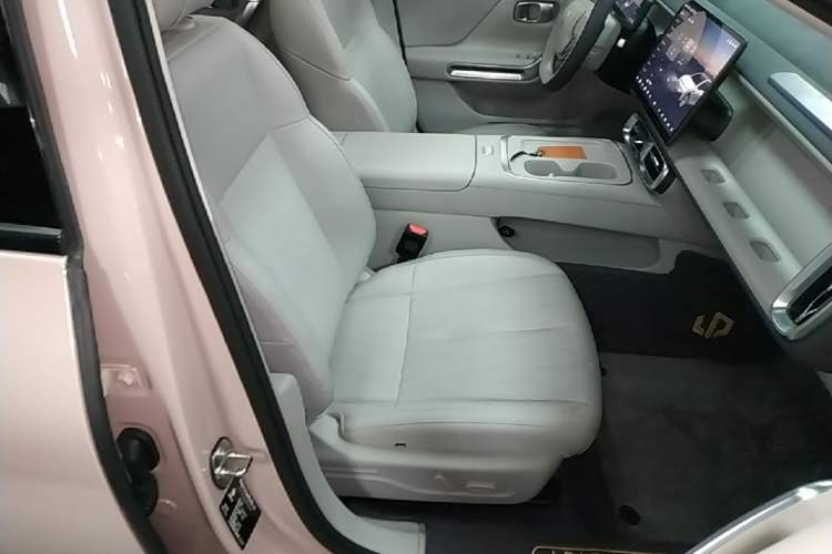 Used Leapmotor B01 2025 650 Enjoyment Edition Right Front Seat