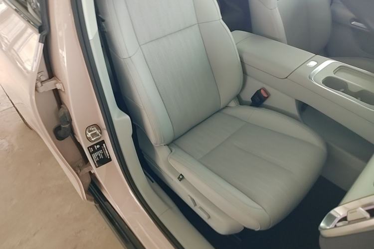 Used Leapmotor B01 2025 550 LiDAR Edition Right Front Seat