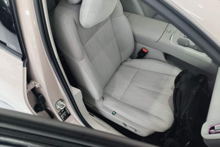 Used Leapmotor B01 2025 550 Enjoyment Edition Right Front Seat