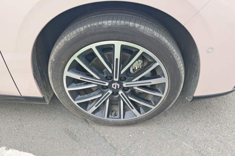 Used Leapmotor B01 2025 650 Enjoyment Edition Right Front Wheel Hub