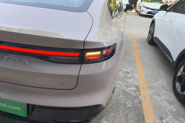 Used Leapmotor B01 2025 550 Enjoyment Edition Right Rear Taillight