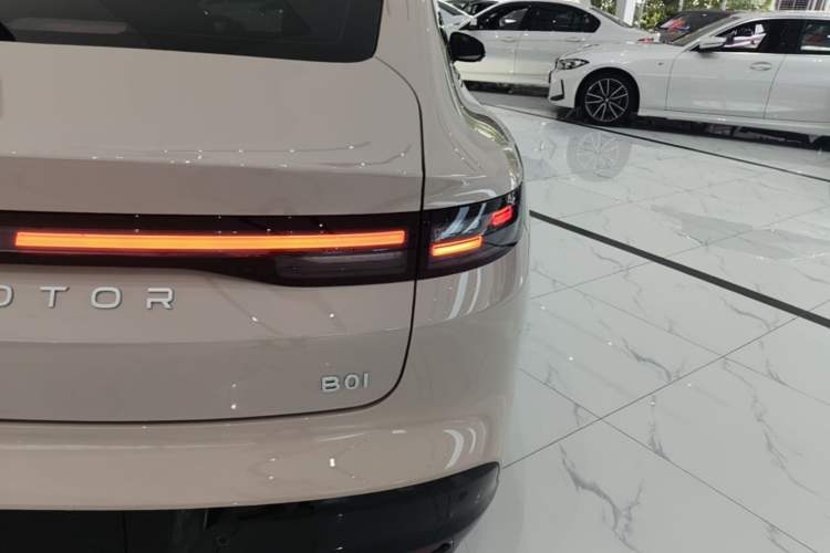 Used Leapmotor B01 2025 550 Enjoyment Edition Right Rear Taillight