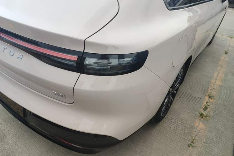 Used Leapmotor B01 2025 550 Enjoyment Edition Right Rear Taillight