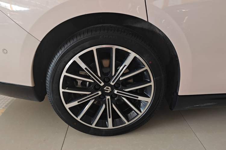 Used Leapmotor B01 2025 650 Enjoyment Edition Right Rear Wheel Hub