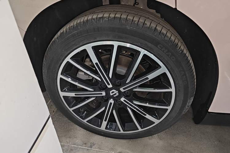 Used Leapmotor B01 2025 650 Enjoyment Edition Right Rear Wheel Hub