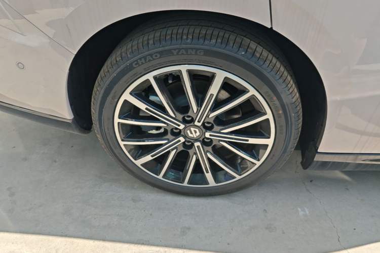 Used Leapmotor B01 2025 430 Comfort Edition Right Rear Wheel Hub