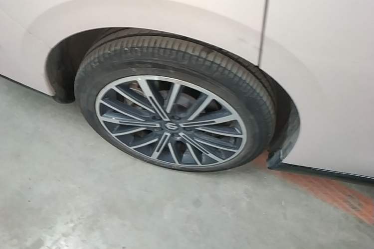 Used Leapmotor B01 2025 650 Enjoyment Edition Right Rear Wheel Hub