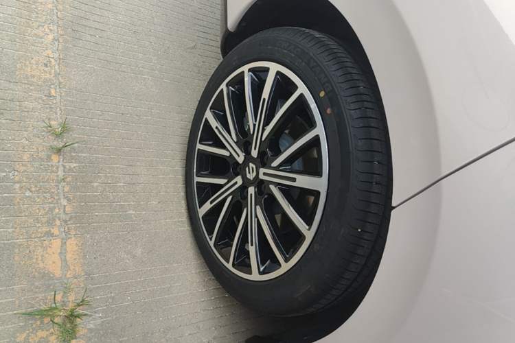 Used Leapmotor B01 2025 550 Enjoyment Edition Right Rear Wheel Hub