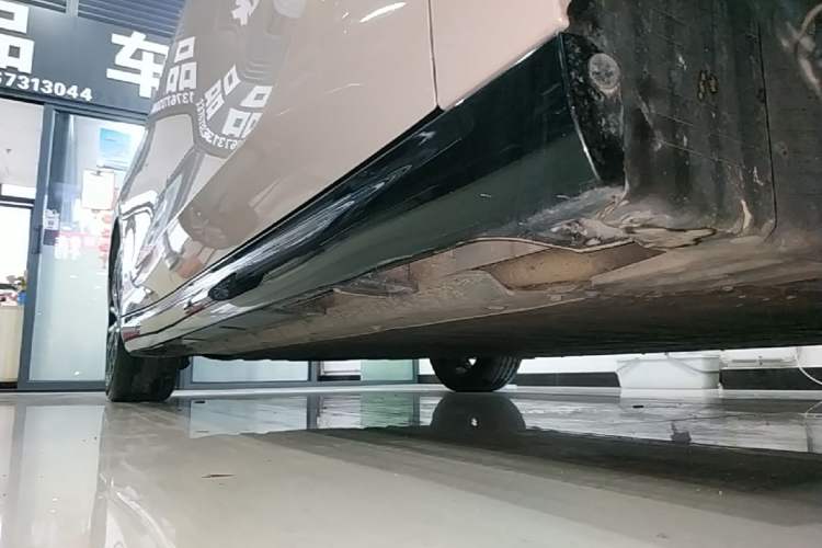 Used Leapmotor B01 2025 650 Enjoyment Edition Right Side Sill