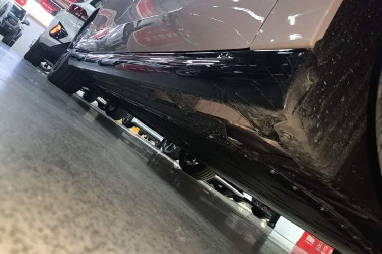 Used Leapmotor B01 2025 650 LiDAR Edition Right Side Sill