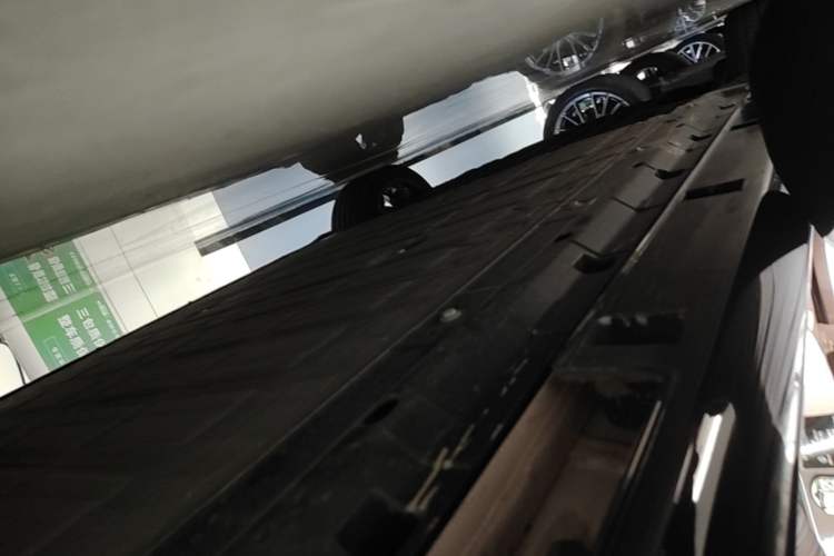 Used Leapmotor B01 2025 550 LiDAR Edition Right Side Sill