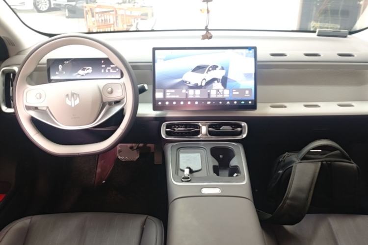 Used Leapmotor B01 2025 650 Enjoyment Edition Center Console