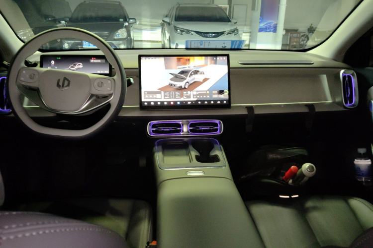 Used Leapmotor B01 2025 650 LiDAR Edition Center Console