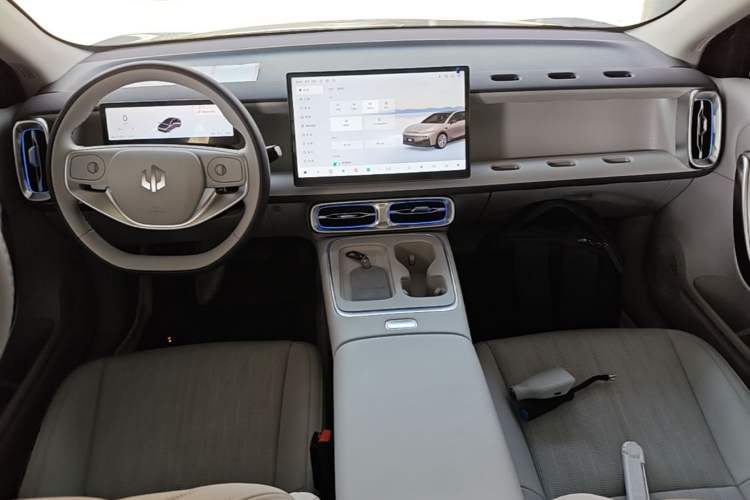 Used Leapmotor B01 2025 550 Enjoyment Edition Center Console