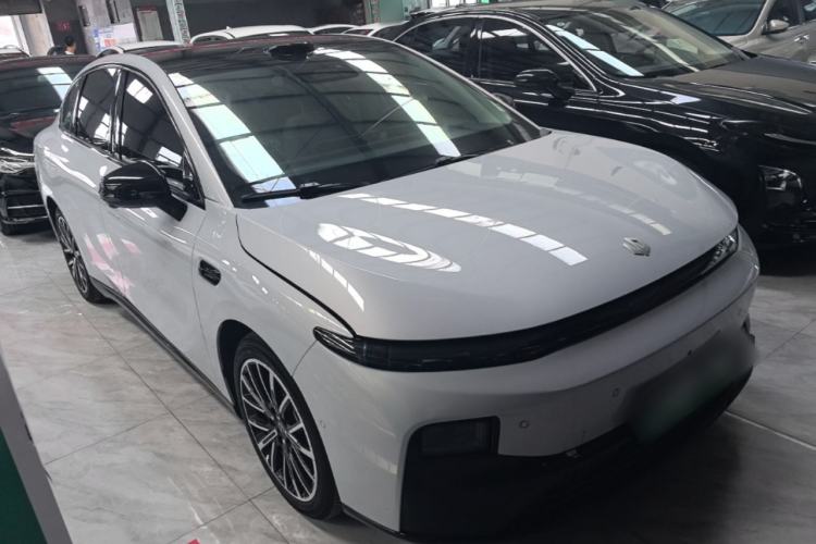 Used Leapmotor B01 2025 550 LiDAR Edition Front Right 45 Deg