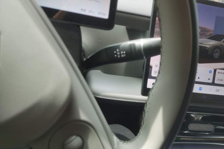 Used Leapmotor B01 2025 650 Enjoyment Edition Gear Lever