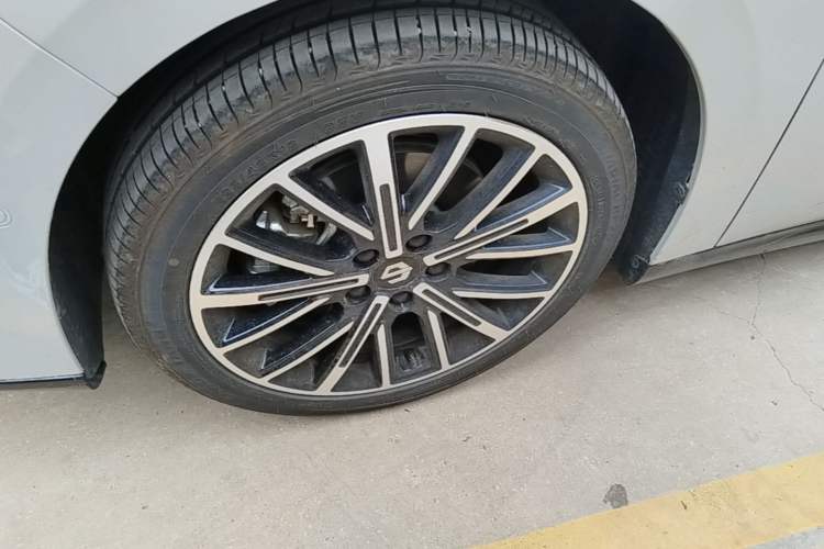 Used Leapmotor B01 2025 550 Enjoyment Edition Left Front Wheel Hub