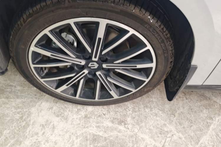 Used Leapmotor B01 2025 650 Enjoyment Edition Left Front Wheel Hub
