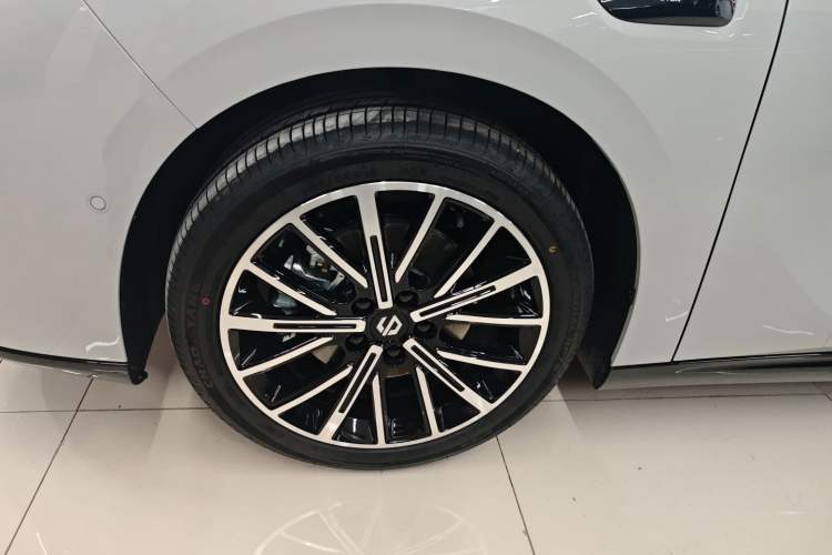 Used Leapmotor B01 2025 550 Enjoyment Edition Left Front Wheel Hub