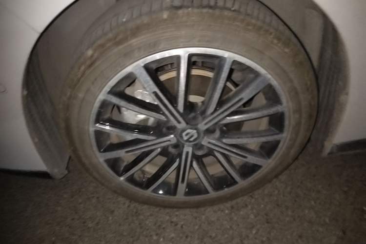 Used Leapmotor B01 2025 650 Enjoyment Edition Left Front Wheel Hub