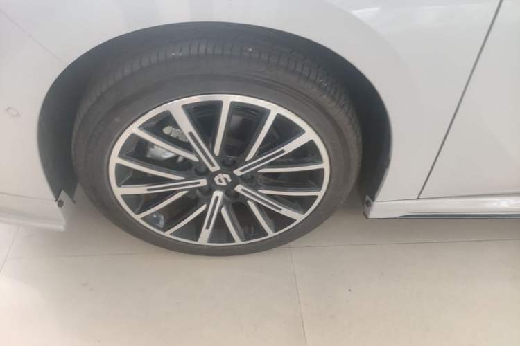 Used Leapmotor B01 2025 550 Enjoyment Edition Left Front Wheel Hub