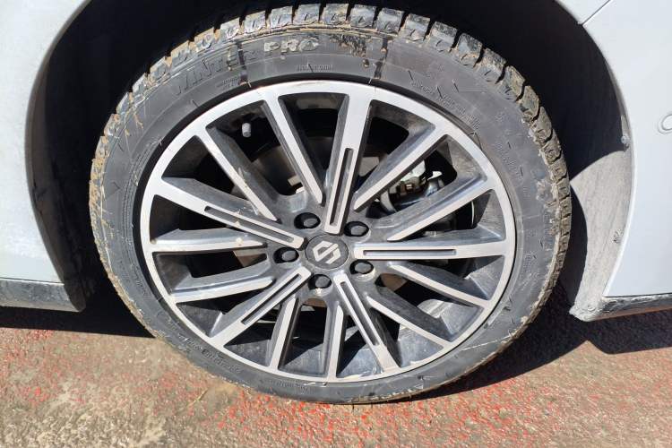Used Leapmotor B01 2025 650 Enjoyment Edition Right Front Wheel Hub