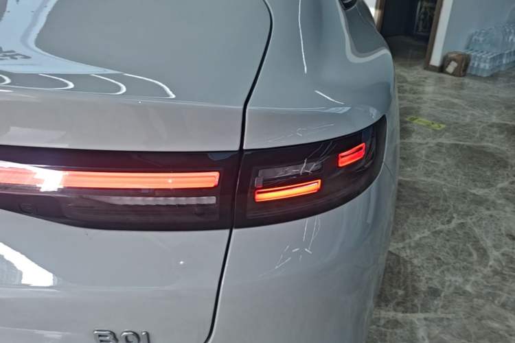 Used Leapmotor B01 2025 650 Enjoyment Edition Right Rear Taillight