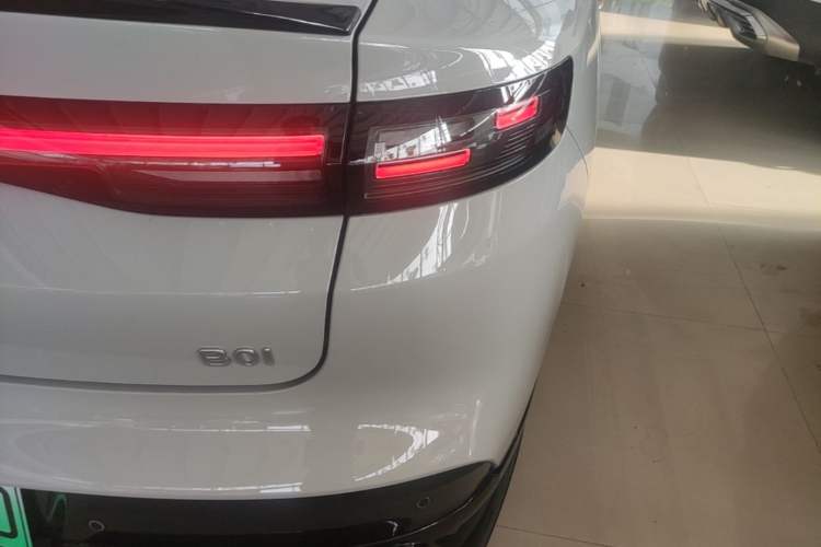 Used Leapmotor B01 2025 550 Enjoyment Edition Right Rear Taillight