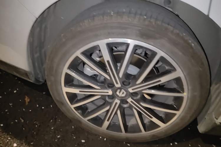 Used Leapmotor B01 2025 650 Enjoyment Edition Right Rear Wheel Hub