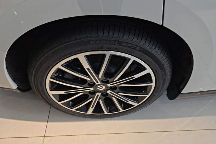 Used Leapmotor B01 2025 650 Enjoyment Edition Right Rear Wheel Hub