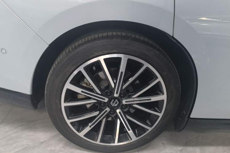Used Leapmotor B01 2025 550 LiDAR Edition Right Rear Wheel Hub