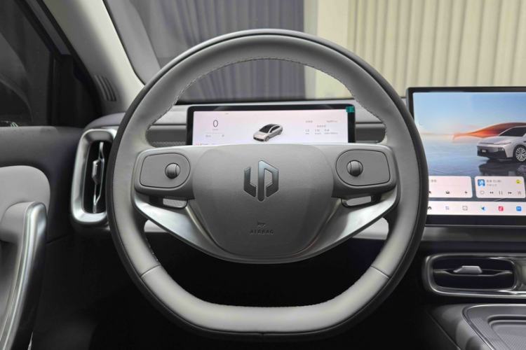 Used Leapmotor B01 2025 650 Enjoyment Edition Steering Wheel