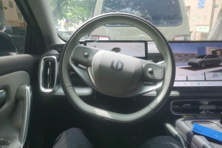 Used Leapmotor B01 2025 650 Enjoyment Edition Steering Wheel