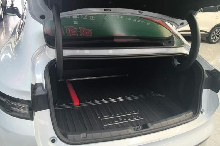 Used Leapmotor B01 2025 550 LiDAR Edition Trunk