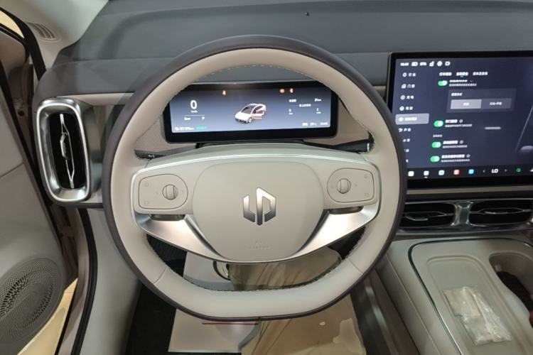 Used Leapmotor B01 2025 650 LiDAR Edition Steering Wheel