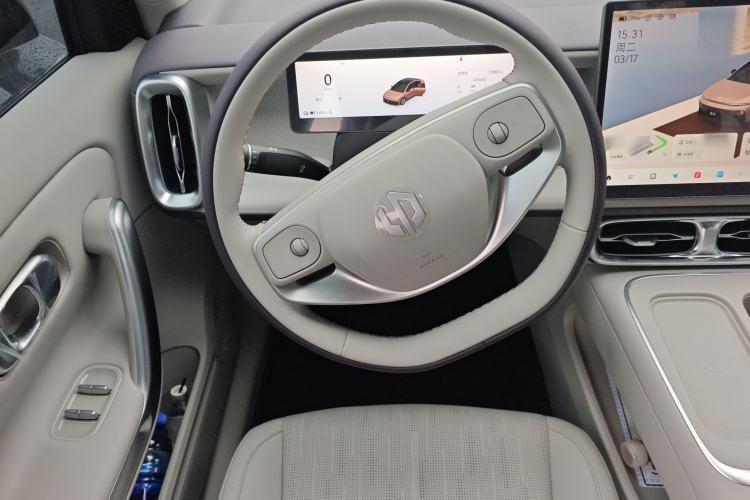 Used Leapmotor B01 2025 650 Enjoyment Edition Steering Wheel