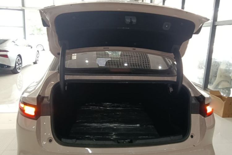 Used Leapmotor B01 2025 550 Enjoyment Edition Trunk